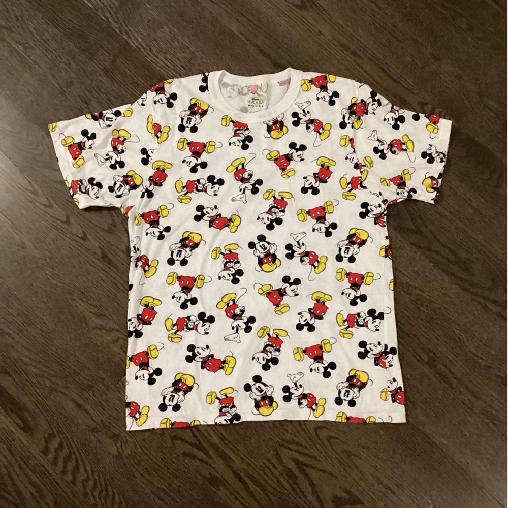 Disney White and Red Mickey Mouse Short Sleeve Tee